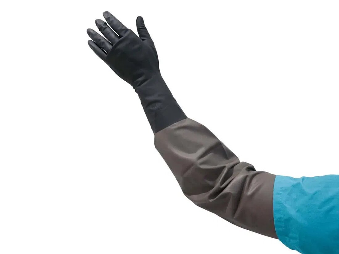 RFB radiation protection sleeve worn on the forearm